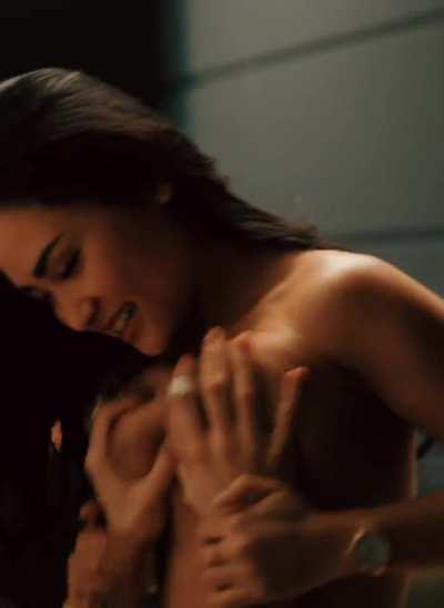 Mai Duong Kieu In Bad Banks