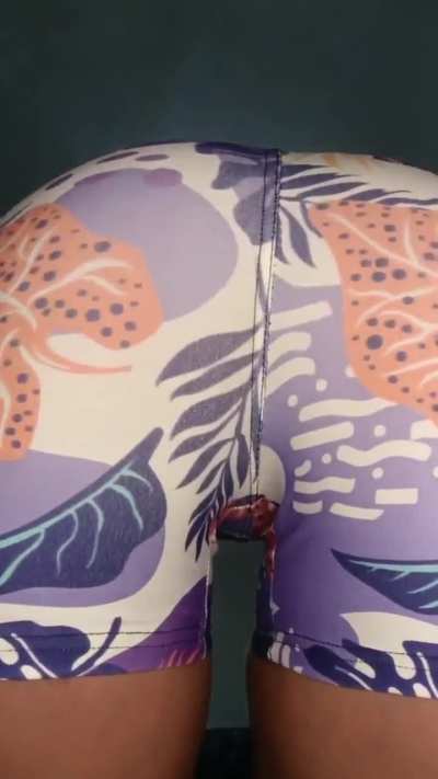 These leggings are stinky🙈🤤💋