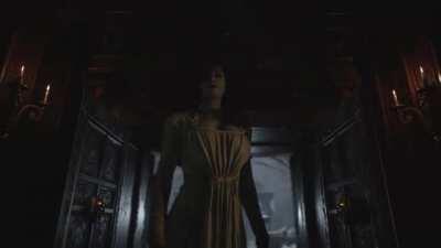 lady dimitrescu epic entrance