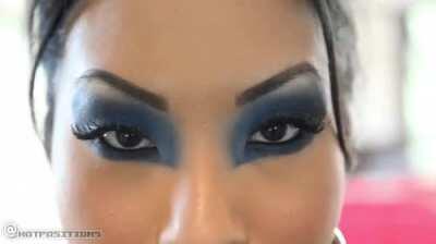 She’s ready to play 😍