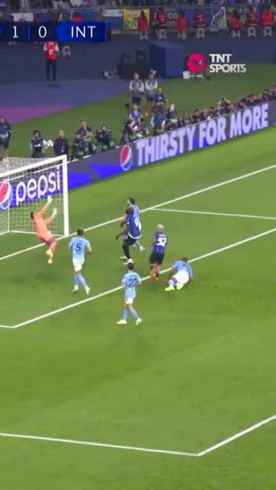 Lukaku melhor jogador do Manchester city 