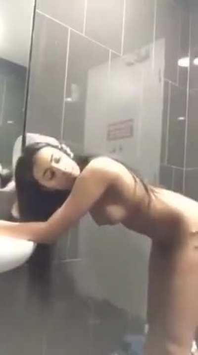 Hotel me pela💦 link in comments 