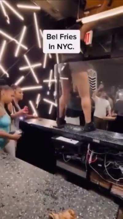 Damn all this because you had to pay for dipping sauce 🤣🤣🤣