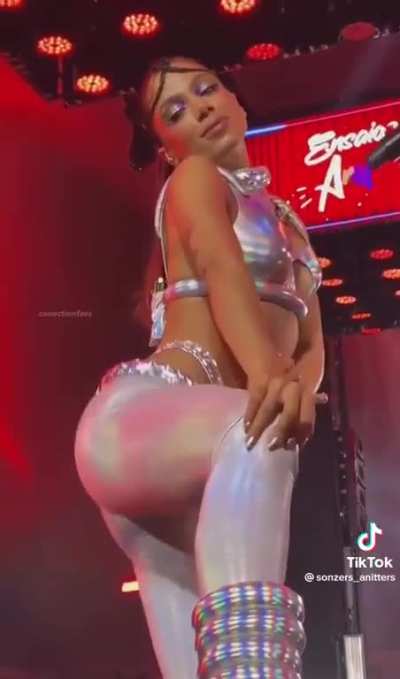 anitta_rabuda - Video #7643