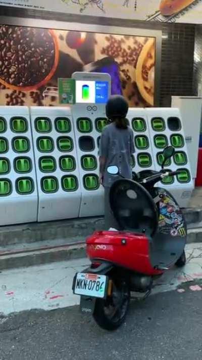 Gogoro Electric scooter battery swap in Taiwan.