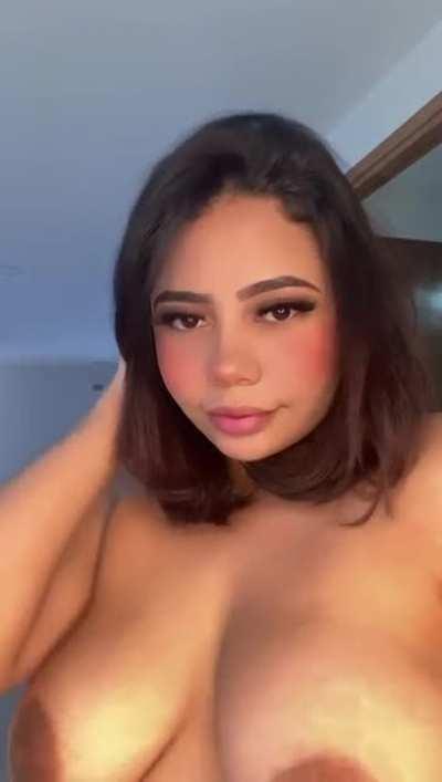 Do you like my Tits daddy? 🍼💦