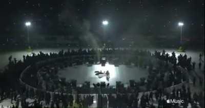 carti on off the grid😩