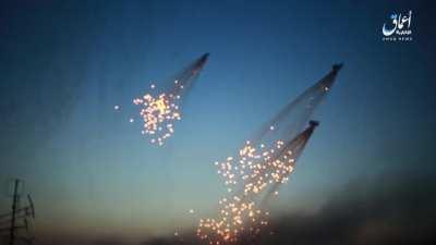 Footage showing White Phosphorous being dropped on Raqqa by Coalition forces during the opening days of the Battle of Raqqa. June 8-10, 2017
