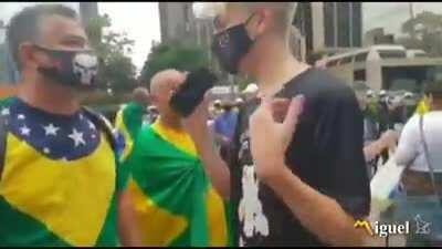 A Direita brasileira sendo entrevistada