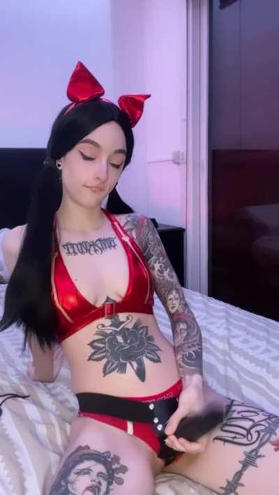 Bring me that booty here little hoe, I wanna see u jumping on my bbc