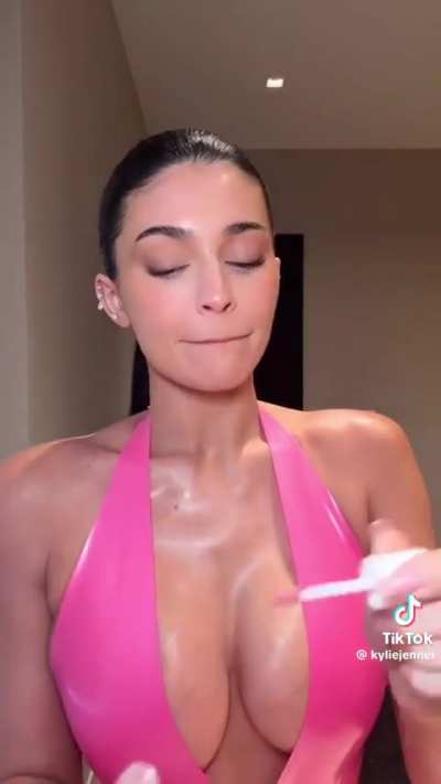 Goddess Kylie possibly at her best