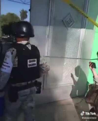 ¡Las vacunas, las vacunas! ¡Ra, ra, ra ! <3