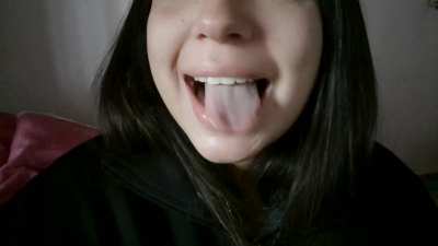 discover how deep your mom's throat is