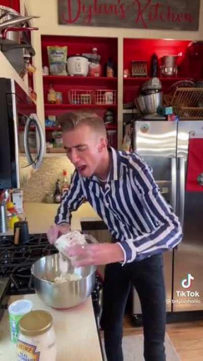 Chocolate Mayonnaise Cake 🤢