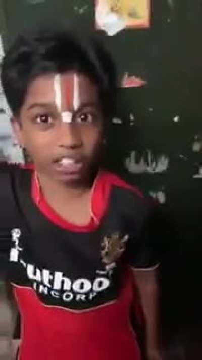 Warning to gambhir from Kohli and Ab de Villiers Fan