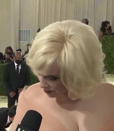 Billie Eilish might have the best titties ever