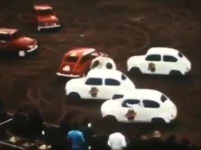 Fiat 500s playing football in Belgrade