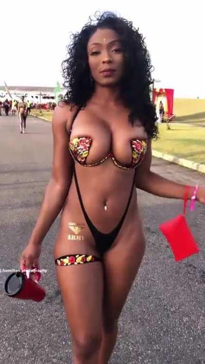 Radiant Beauty ✨ (@pinkydinks101)