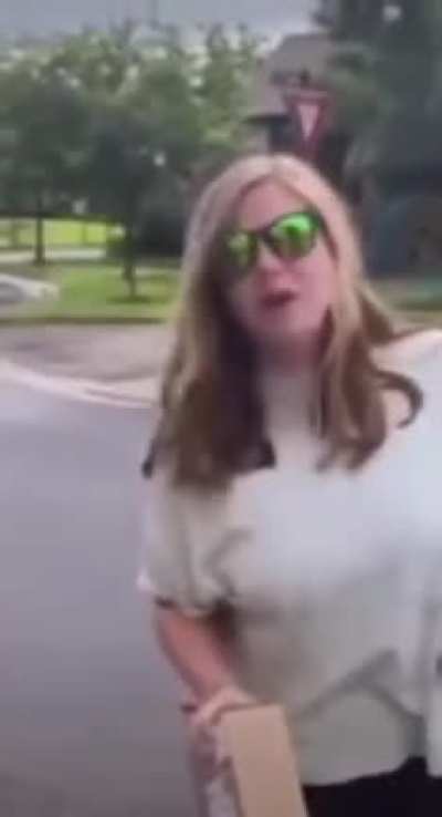 KaReN gEtS vIcIoUsLy AsSaUlTeD bY vIcTiM oF ThEfT