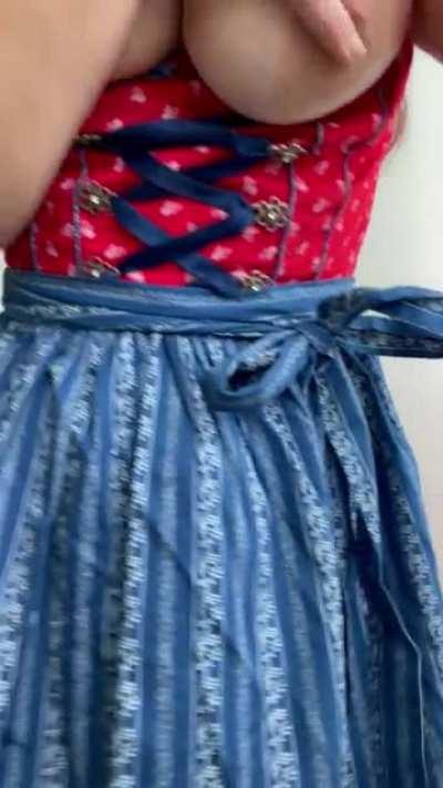 Most popular girl at Oktoberfest