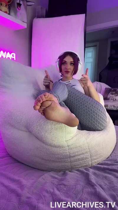 @iaurorastarr (08-11)