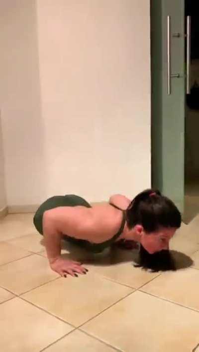 Pushup challenge I missed to first half but 😭 what happened in the comments? 💀