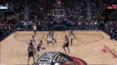 [Highlight] Jose Alvarado upset as Ben Simmons just runs into him trying to fight over the screen