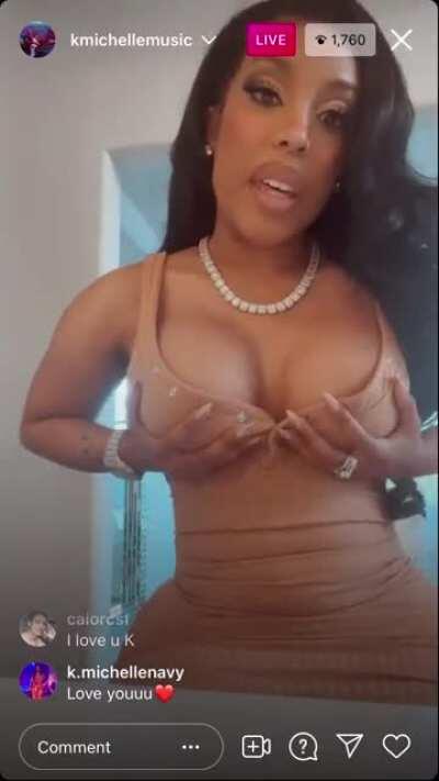 She ain’t really do too much🤷🏾‍♂️