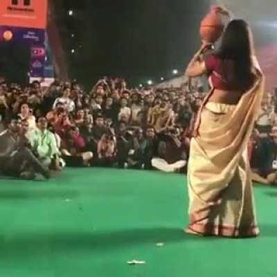 This is called a dhunuchi nach (dance) for Maa Durga. #DurgaPuja2021