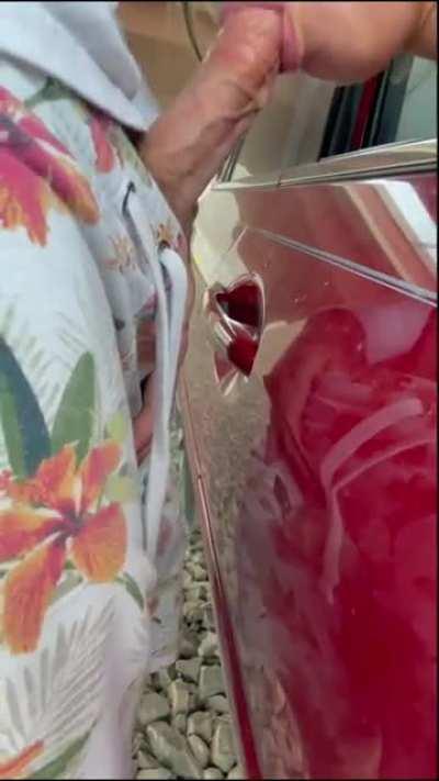 You ever look at someone and just know they’re going to have a huge load for you? 🤤