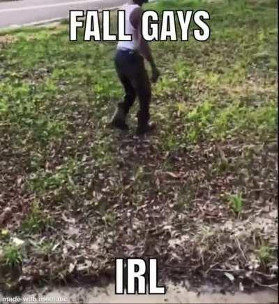 NOT SUSPICIOUS🤫🤫🤫🤗