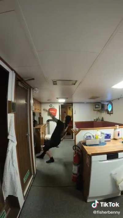 Captains Log: One week out at sea 🌊