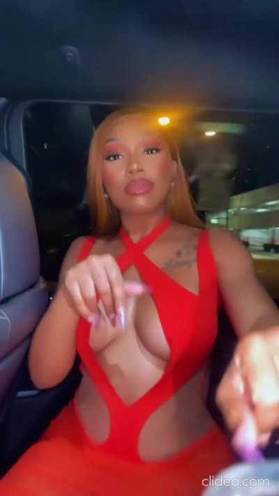 Too Messy...💗💋