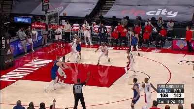 [Highlight] Austin Rivers splashes the dagger.