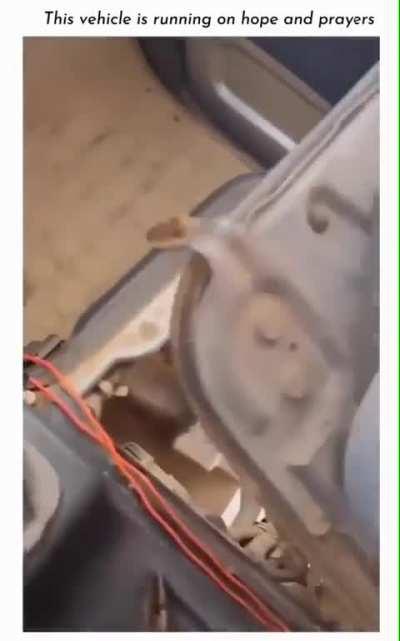 The Mechanicus getting a 400 year old landraider to start