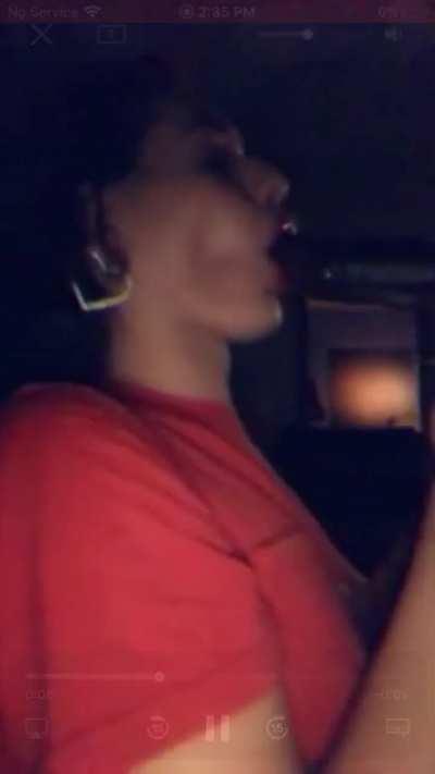 Her ig@ snowybarbie, check her onlyfans out she got longer videos