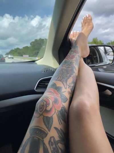 Here to please the public 🙇🏻‍♀️