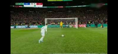 Kepa Arrimiazga [Great American Field Goal 🏈] 168'.