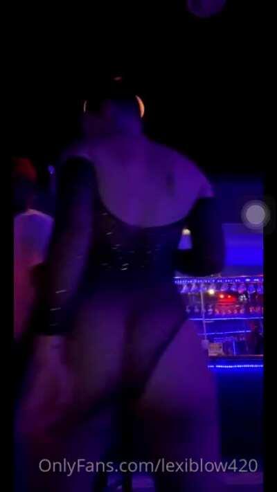 Be honest. You went to a club she was stripping at, how many of y’all a go home broke?