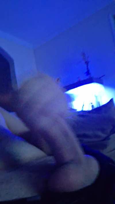 (25y) tô sentindo tesão olhando pro meu próprio pau, é normal?