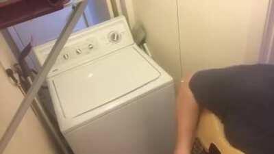Playing AC/DC Thunderstruck with a broken washing machine!