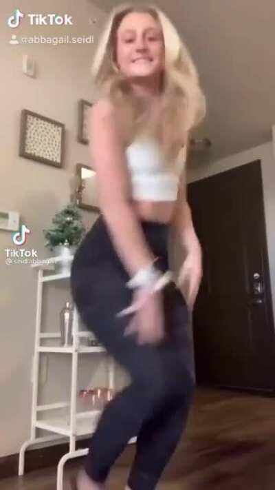 Big Bank 9 (PAWG Recoil) 🤤🍑🏦