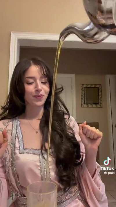 She showed everything her mom cooked for eid!