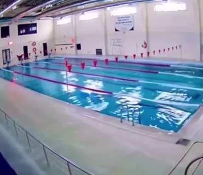 Swimming pool in Turkey during the earthquake
