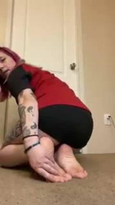 Such hot white girl soles