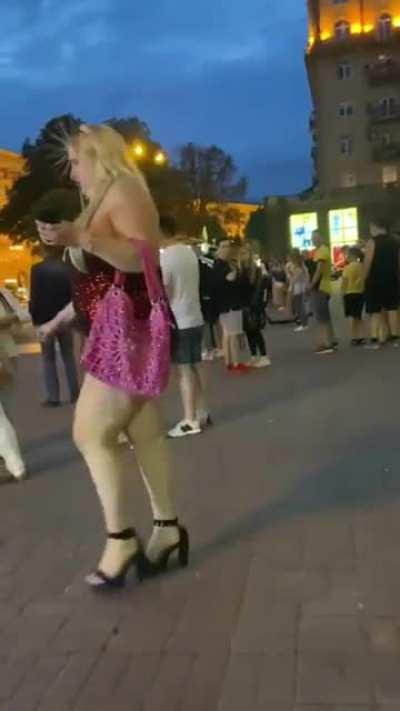 Шикарная женщина!