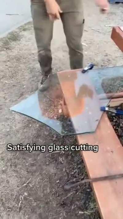 Satisfying glass cutting