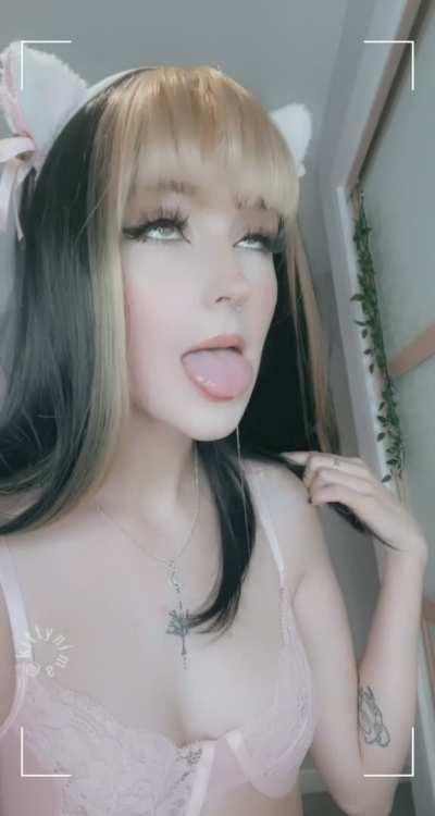 now open wide please daddy!🥺