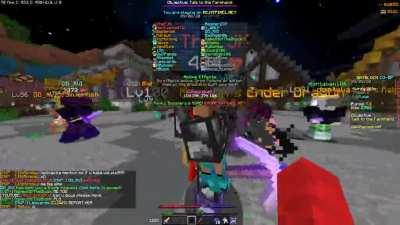 YOUTUBER with like 700k subs Macroing L. He's in a co-op with a guy wtih 7.6m subs xD