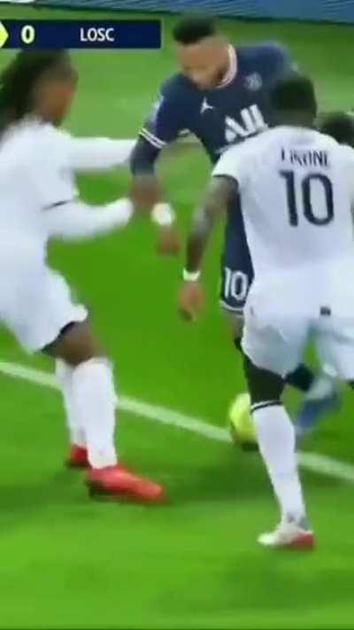 He froze 😂 my guy hasn’t moved for 40 mins